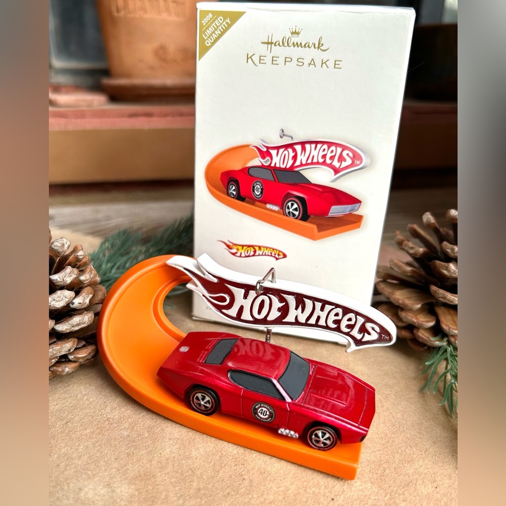 Hallmark Keepsake 2008 40th Anniversary Hotwheels Ornament New in Box